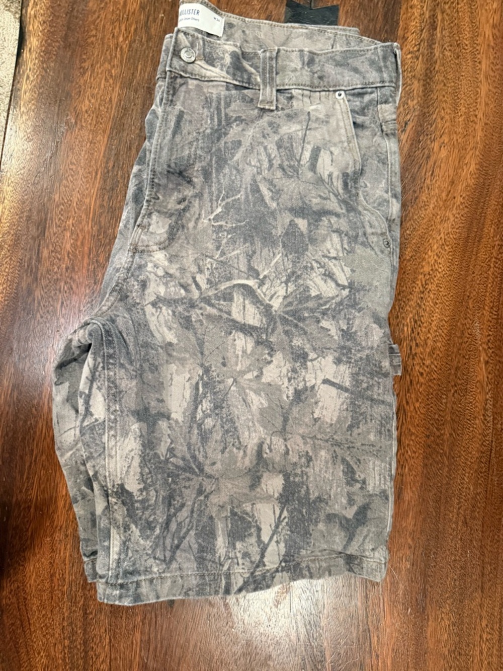 Hollister Men's Gray Camouflage Cargo Shorts